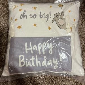 Baby  Pillow gender neutral.. Has happy birthday, watch me grow  number missing